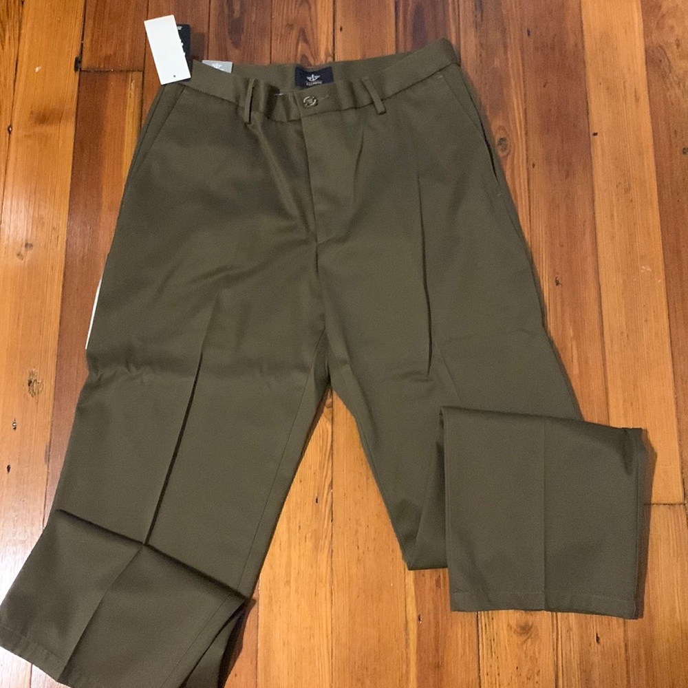Dockers Signature Khaki